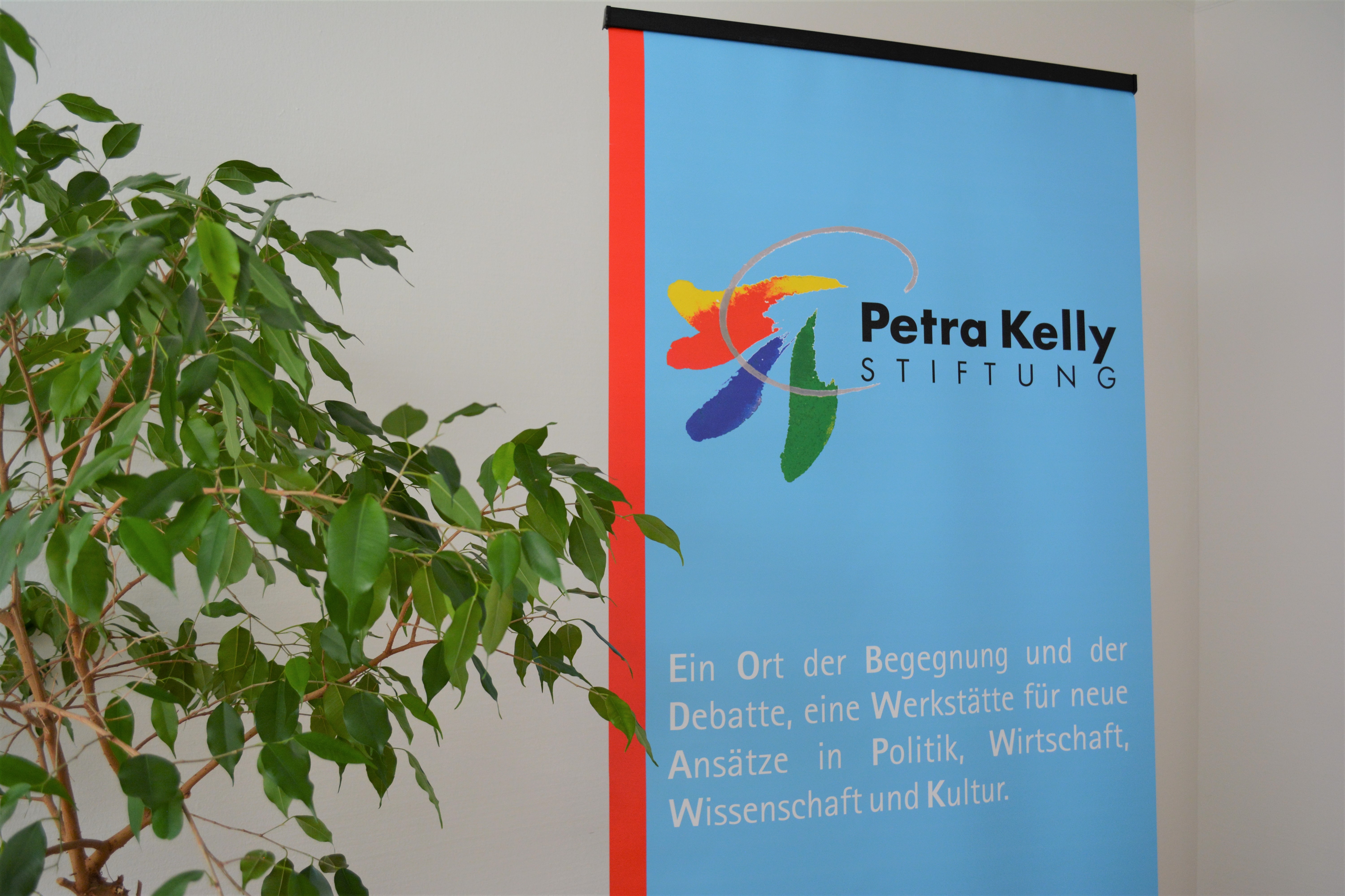 Petra-Kelly-Stiftung Logowand - Tagung Petra-Kelly-Stiftung Logowand